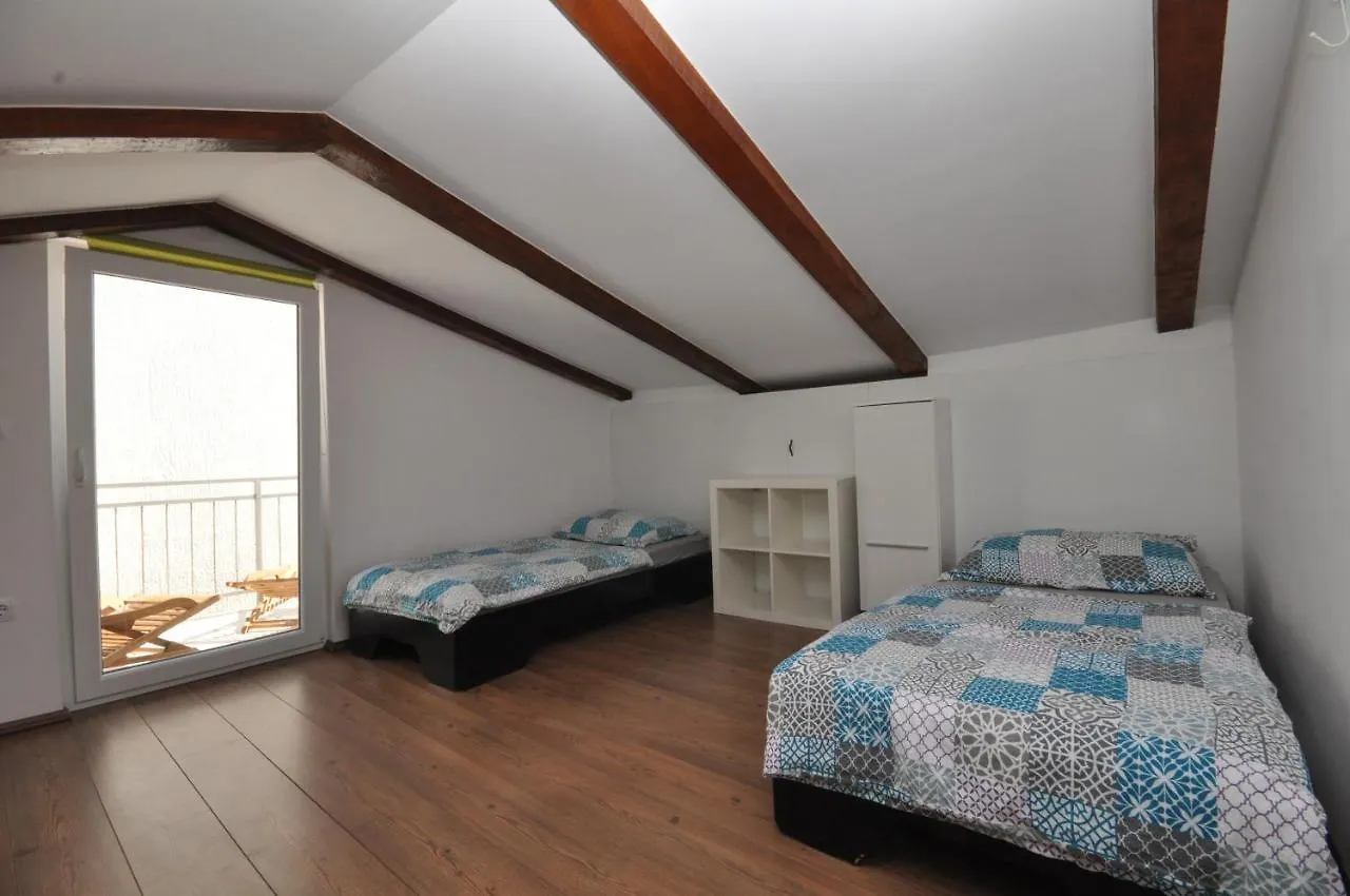 New Lux Apartman Kala Porec 0*,  Croazia